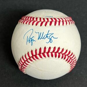 ROGER METZGER ASTROS SIGNED AUTOGRAPHED VINTAGE BASEBALL